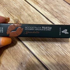 YOUNIQUE NIB Lip Plumper